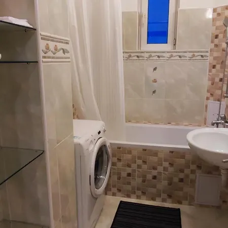 - - Robotnicka Bratislava