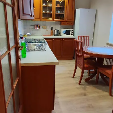 - - Robotnícka Apartmán